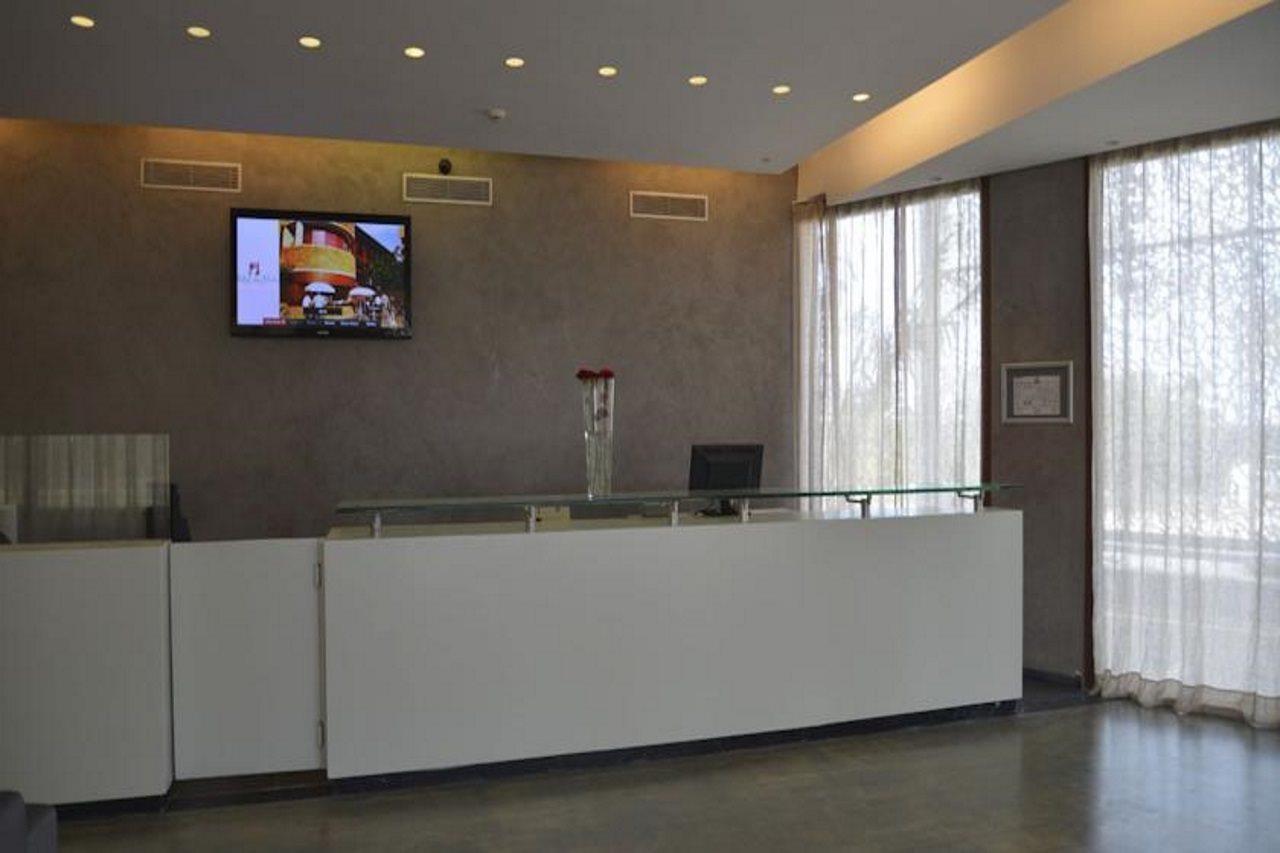 Hotel Des Arts Resort & Spa Tamarist Exterior photo